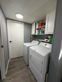 1986 Schult Manufactured Home