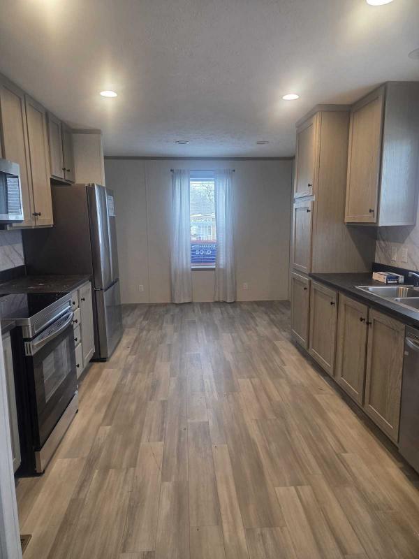 Photo 1 of 2 of home located at 120 Cottonwood Dr, #120Cot Morton, IL 61550