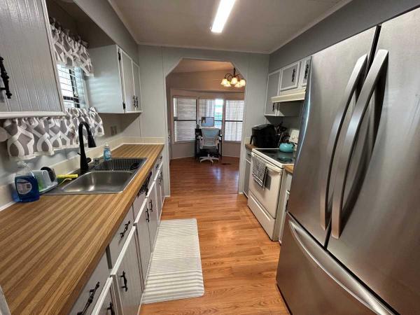 1984 TWIN Manufactured Home