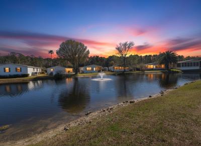Photo 4 of 43 of home located at 2575 S. Pebblebrook Dr. Homosassa, FL 34448
