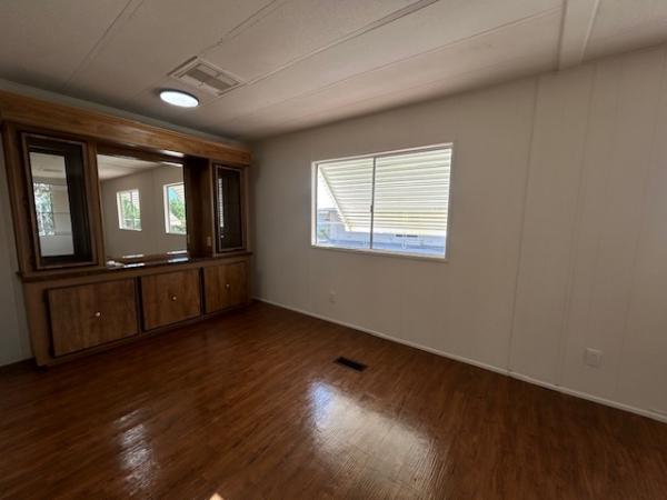 1982 Skyline Manufactured Home