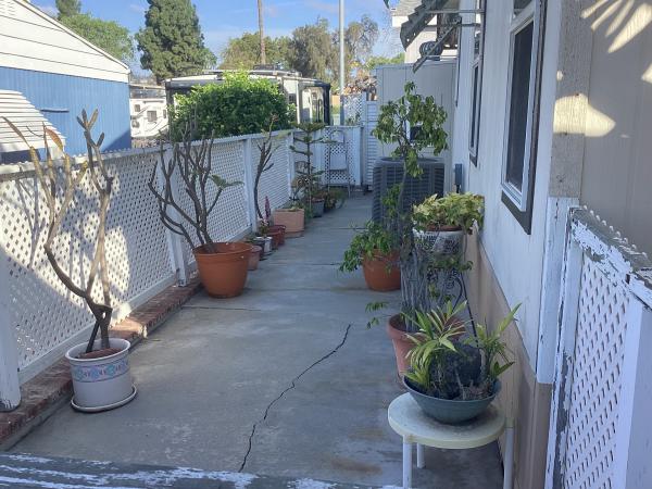 2005 Oak Manor OAK 9711 CT Mobile Home