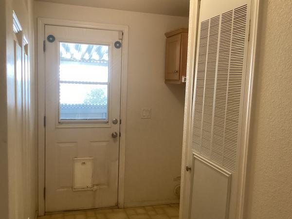 2005 Oak Manor OAK 9711 CT Mobile Home