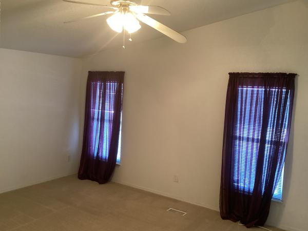 2005 Oak Manor OAK 9711 CT Mobile Home