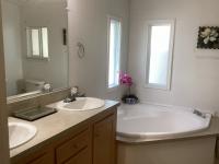 2005 Oak Manor OAK 9711 CT Mobile Home