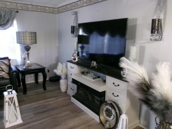 1984 PALM HS Mobile Home