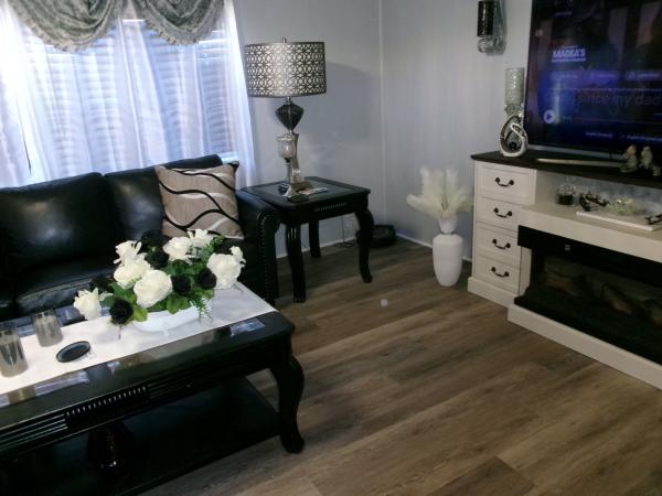 1984 PALM HS Mobile Home