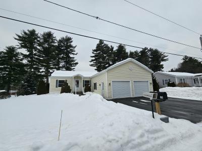 Photo 2 of 16 of home located at 15 Centerwood Drive Concord, NH 03301