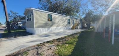 Photo 5 of 28 of home located at 230 Sun Terrace Tampa, FL 33613