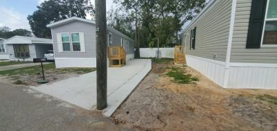 Photo 5 of 24 of home located at 211 Palm Drive Tampa, FL 33613