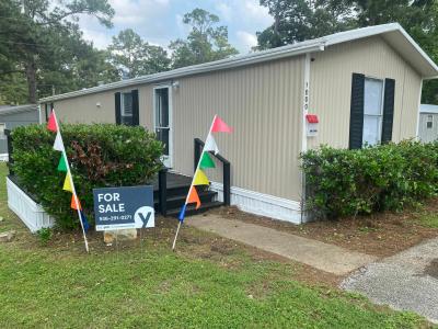 Mobile Home at 1000 Frostwood Huntsville, TX 77340