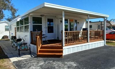 Photo 3 of 15 of home located at 37647 Chancey Road 185 Zephyrhills, FL 33541