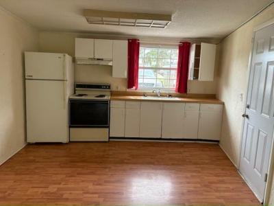 Photo 3 of 11 of home located at 2135 East Camp N Comfort Lane Avon Park, FL 33825