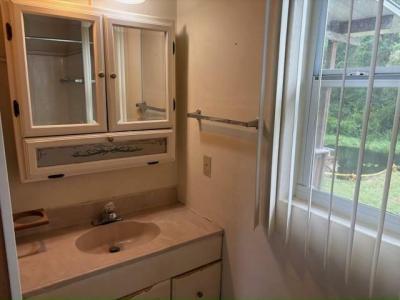 Photo 5 of 11 of home located at 2135 East Camp N Comfort Lane Avon Park, FL 33825