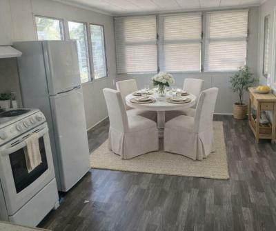 Photo 2 of 11 of home located at 10 Circle Dr Mount Dora, FL 32757