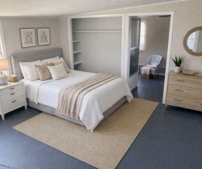 Photo 4 of 11 of home located at 10 Circle Dr Mount Dora, FL 32757