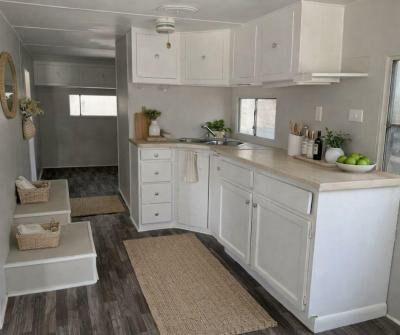 Photo 3 of 9 of home located at 14 Circle Dr Mount Dora, FL 32757