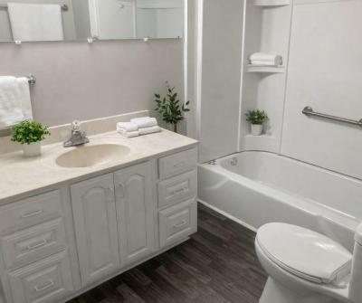 Photo 5 of 13 of home located at 19 Circle Dr Mount Dora, FL 32757