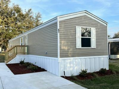 Mobile Home at 57 Tower Manor Cir W Auburndale, FL 33823