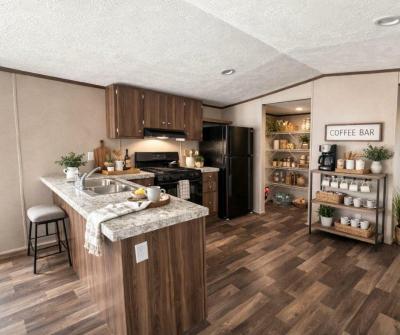 Photo 2 of 16 of home located at 57 Tower Manor Cir W Auburndale, FL 33823