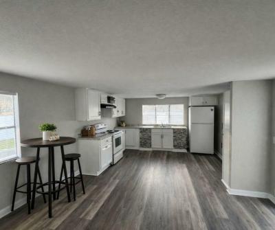 Photo 2 of 15 of home located at 54 Tower Manor Cir W Auburndale, FL 33823