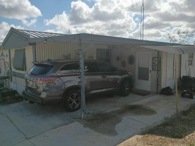 Photo 5 of 5 of home located at 1 Victoria Lane Lake Placid, FL 33852