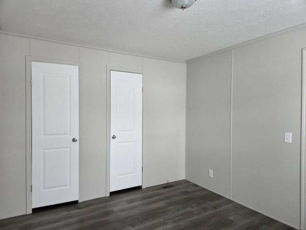 2023 RA1652202  Home