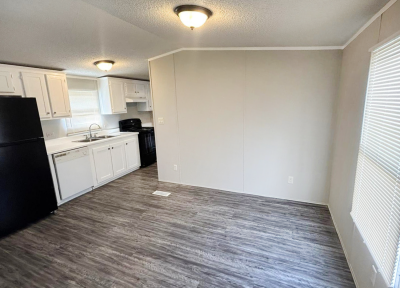 Photo 2 of 7 of home located at 404 Horseshoe Loop, Lot 41 Liberty Hill, TX 78642