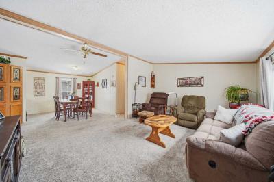 Photo 5 of 36 of home located at 809 Missouri River Dr Adrian, MI 49221