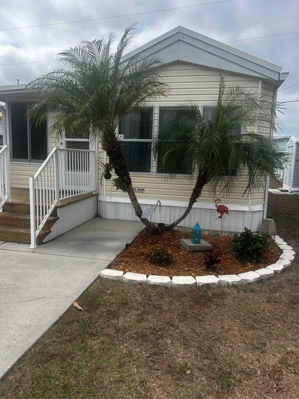 Photo 1 of 2 of home located at 8515 Us Highway 41 Lot 125 Palmetto, FL 34221