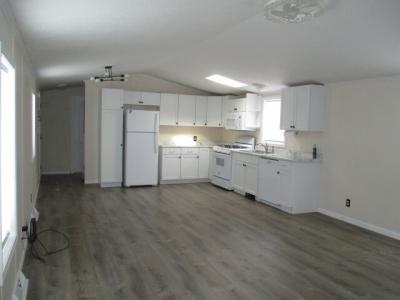 Photo 4 of 12 of home located at 143 Fontainbleau Ct. E. Rochester Hills, MI 48307