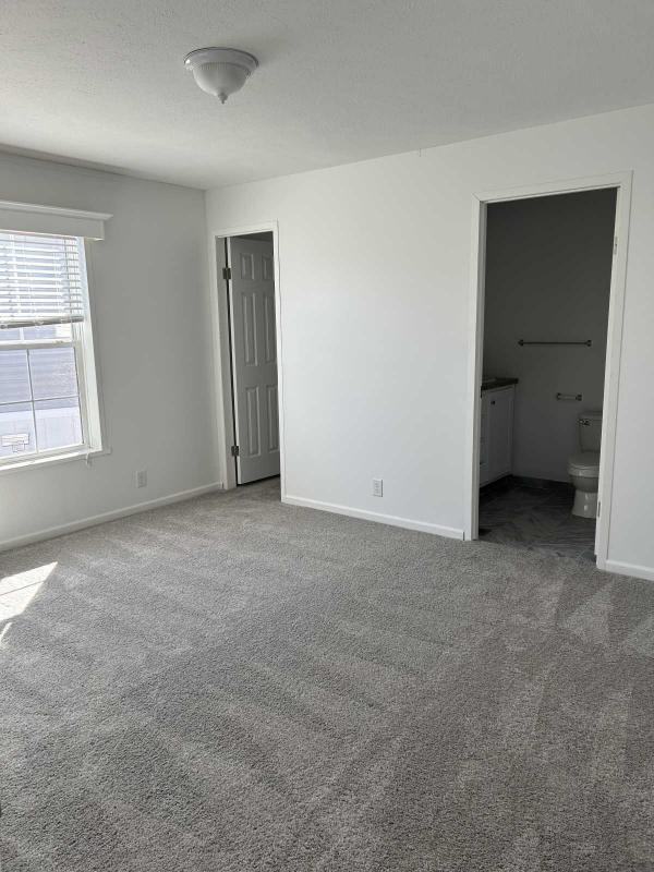 2018 Champion DD1672 CA1L Mobile Home