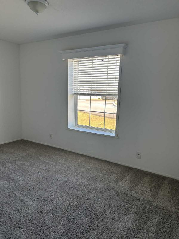 2018 Champion DD1672 CA1L Mobile Home