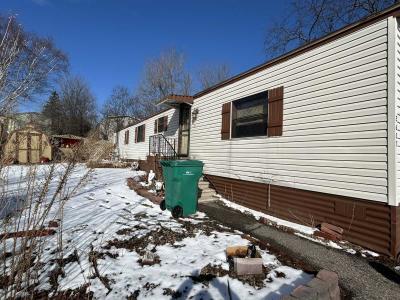 Photo 3 of 12 of home located at 2637 Benlana Court Maplewood, MN 55119