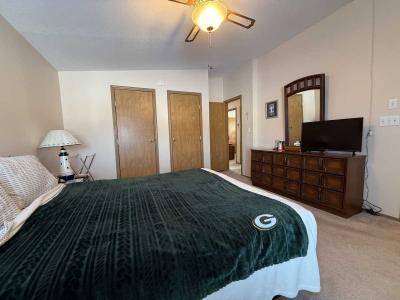 Photo 3 of 14 of home located at 10856 Gateway Dr Frankfort, IL 60423