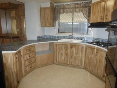 Photo 4 of 20 of home located at 2701 E Utopia Rd #51 Phoenix, AZ 85050