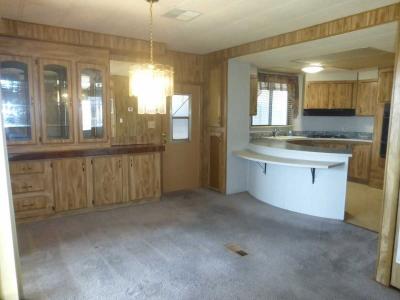 Photo 5 of 20 of home located at 2701 E Utopia Rd #51 Phoenix, AZ 85050