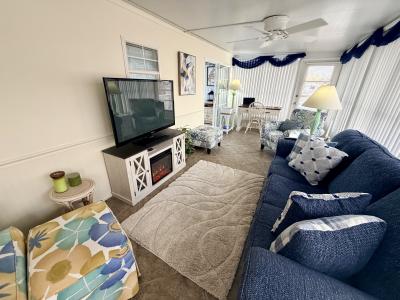 Photo 4 of 14 of home located at 7125 Fruitville Rd 1816 Sarasota, FL 34240