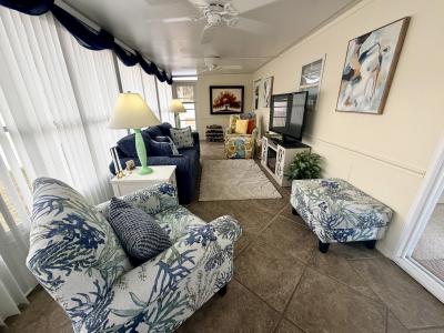 Photo 5 of 14 of home located at 7125 Fruitville Rd 1816 Sarasota, FL 34240