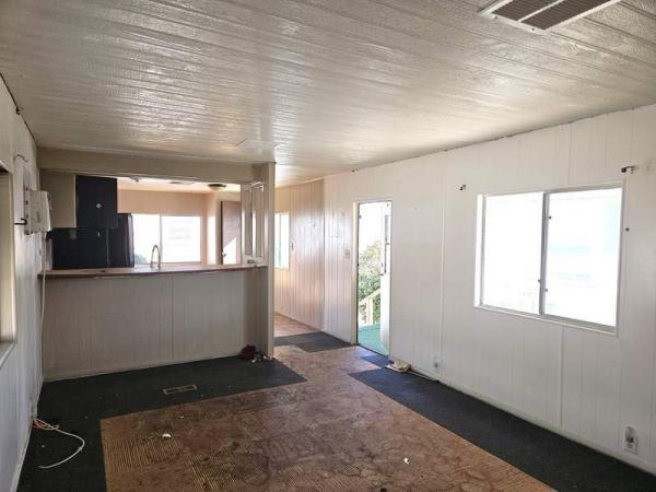 1976 Kaufman&Broad Manufactured Home