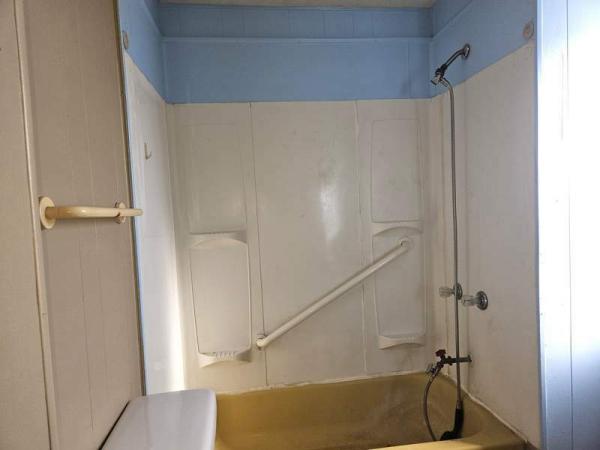 1976 Kaufman&Broad Manufactured Home