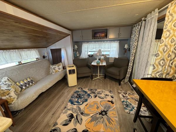 1988 Mobile Home