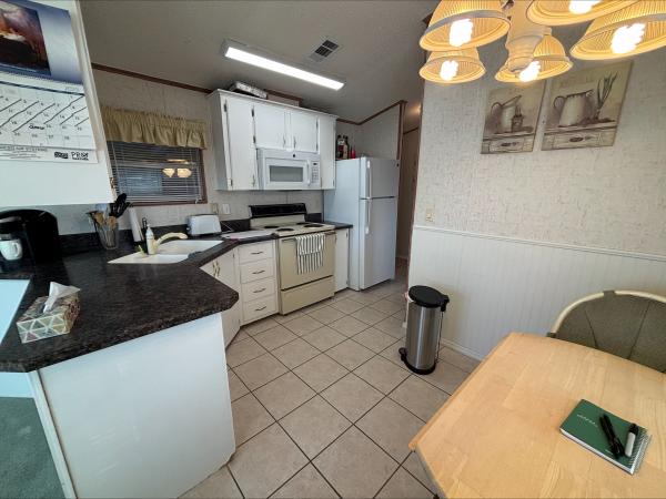 1994 Homes of Merit Mobile Home