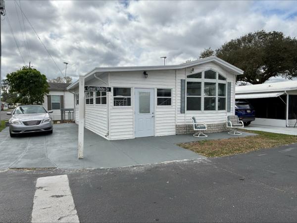 1991 Homes of Merit Mobile Home For Sale