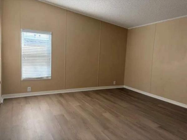 1988 Palm Harbor Manufactured Home