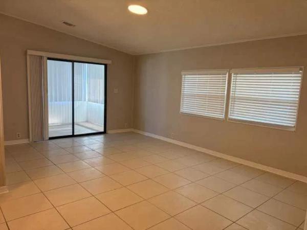 1986 Palm Harbor Manufactured Home