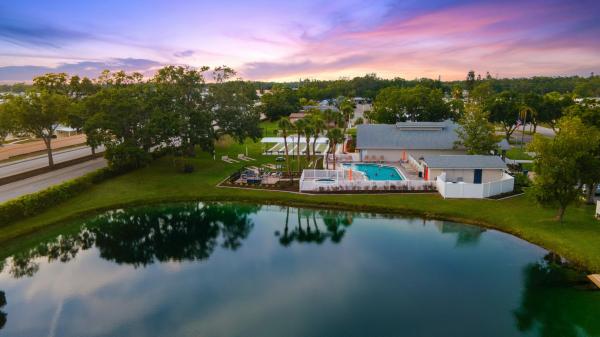 1986 Palm Harbor Manufactured Home