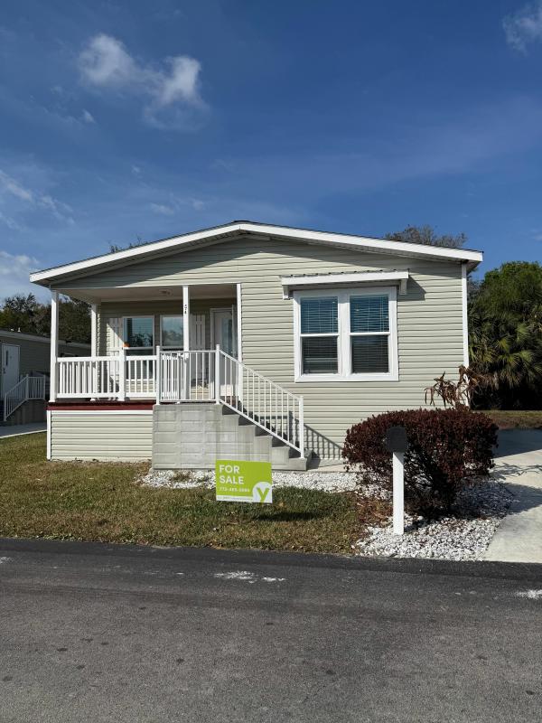 Photo 8 of 2 of home located at 374 Mockingbird Avenue Fort Pierce, FL 34982