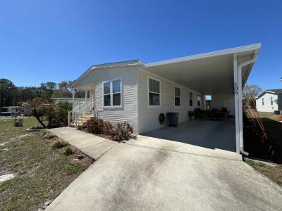 Photo 3 of 20 of home located at 105 Crossways Drive Leesburg, FL 34788