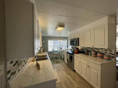 Photo 3 of 20 of home located at 36135 Pine Road Grand Island, FL 32735